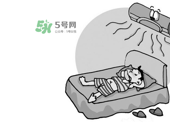 開(kāi)空調(diào)為什么要放一盆水？開(kāi)空調(diào)要放一盆水嗎？