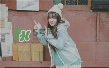 美瞳掉進(jìn)眼睛里怎么辦?美瞳掉進(jìn)眼睛里的處理辦法 美瞳掉進(jìn)眼睛里怎么辦?美瞳掉進(jìn)眼睛里的處理辦法