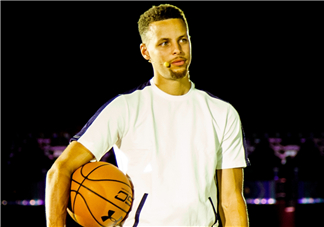 2017庫里亞洲行北京站上腳穿的球鞋是什么型號(hào)？