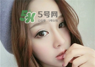 美瞳沒(méi)有護(hù)理液拿什么泡?可以用水泡美瞳嗎?