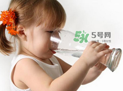 寶寶喝什么水好？寶寶喝哪種水好？