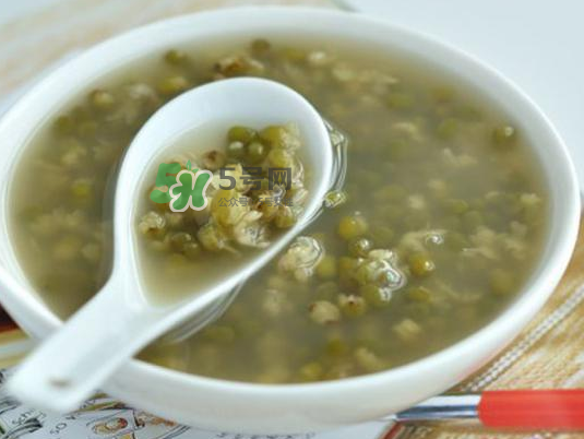 寶寶能喝綠豆水嗎？寶寶能喝綠豆湯嗎？
