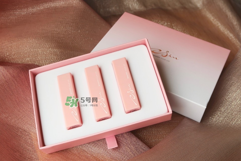 草木之心口袋口紅色號(hào)_草木之心口紅套裝試色圖 草木之心口袋口紅色號(hào)_草木之心口紅套裝試色圖