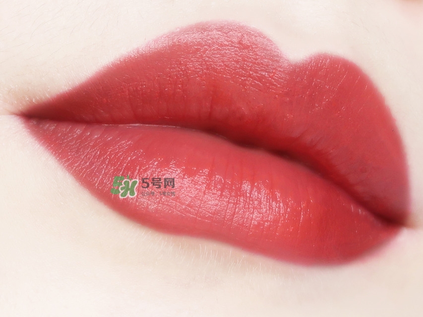 草木之心口袋口紅色號(hào)_草木之心口紅套裝試色圖 草木之心口袋口紅色號(hào)_草木之心口紅套裝試色圖