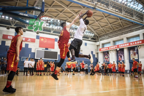 歐文同款黑白鴛鴦夜光kyrie 3怎么定制_在哪里買？