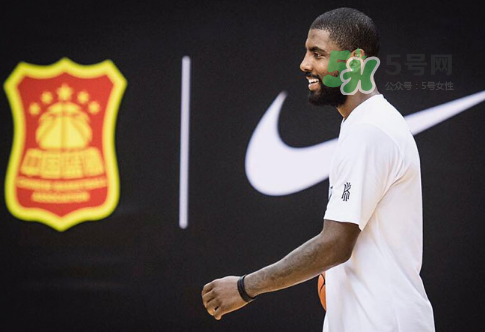 歐文同款黑白鴛鴦夜光kyrie 3怎么定制_在哪里買？