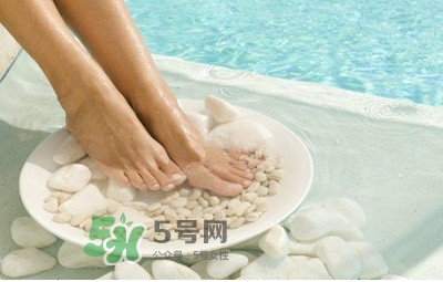 醋泡腳可以天天泡嗎？醋泡腳可以反復(fù)用嗎