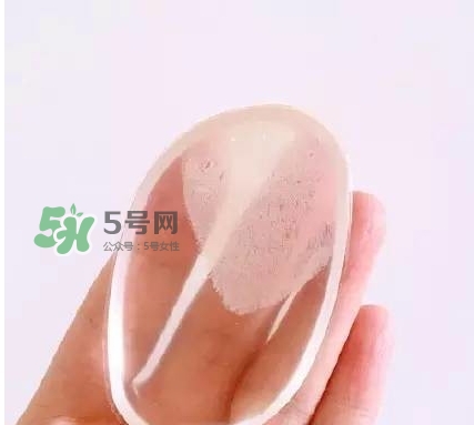 硅膠粉撲用哪一面？硅膠粉撲用法