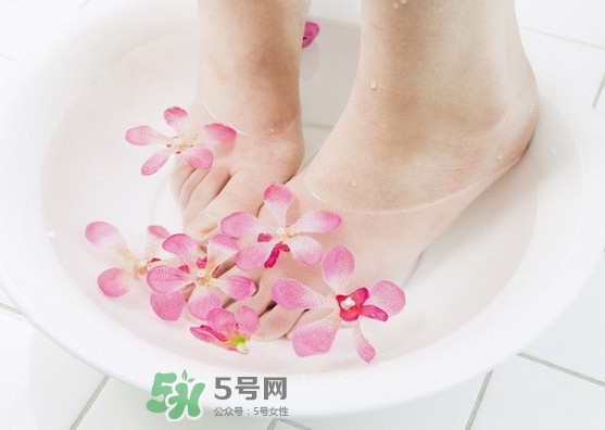 醋泡腳多長時間最好？醋泡腳一次用多少合適