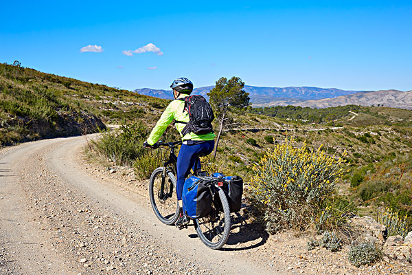 夏天騎自行車怎么防曬 夏天騎電動車如何防曬 夏天騎自行車怎么防曬 夏天騎電動車如何防曬