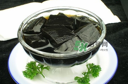 龜苓膏男人能吃嗎？龜苓膏吃多了會怎么樣