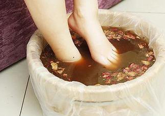 長(zhǎng)期用花椒水泡腳好嗎？花椒水可以天天泡腳嗎