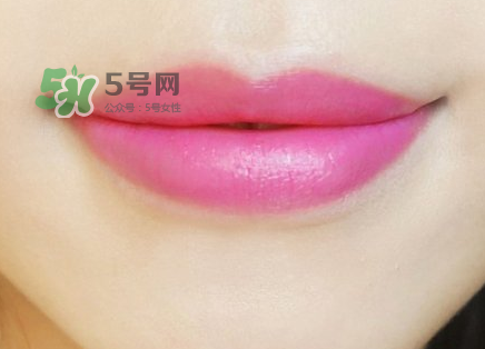 你的嘴唇為什么起泡 嘴唇上的水泡治不好嗎？