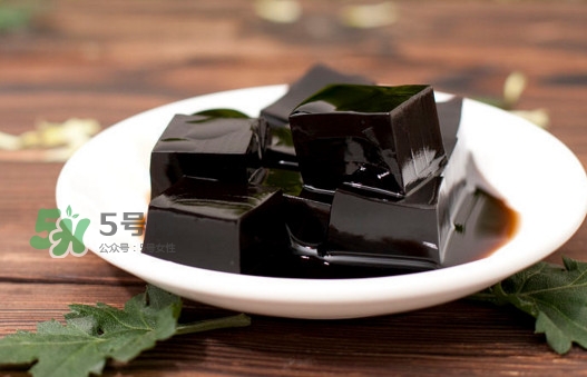 龜苓膏可以和酸奶一起吃嗎？龜苓膏可以加蜂蜜嗎