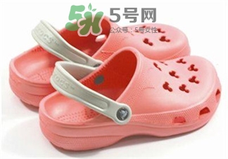 洞洞鞋有危害嗎?洞洞鞋的危害 洞洞鞋有危害嗎?洞洞鞋的危害