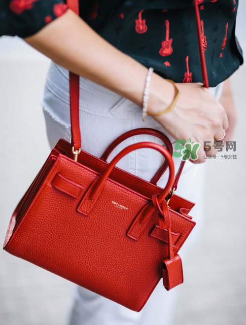 ysl風(fēng)琴包尺寸多大？ysl圣羅蘭風(fēng)琴包尺寸對比