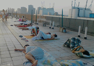 三伏天可以睡地上嗎？三伏天可以睡地板嗎？