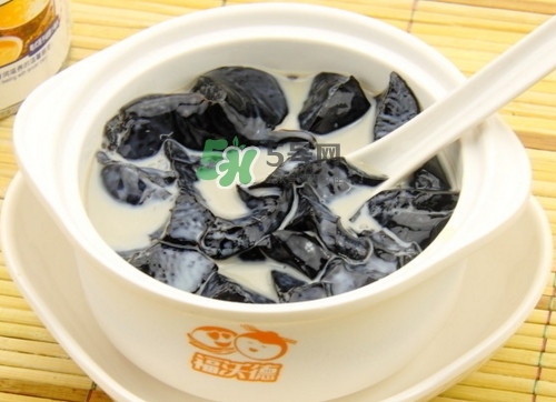 龜苓膏是發(fā)物嗎？龜苓膏怎么制作的