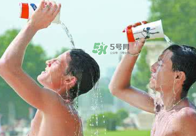 夏天防止中暑吃什么？夏天防中暑喝什么？