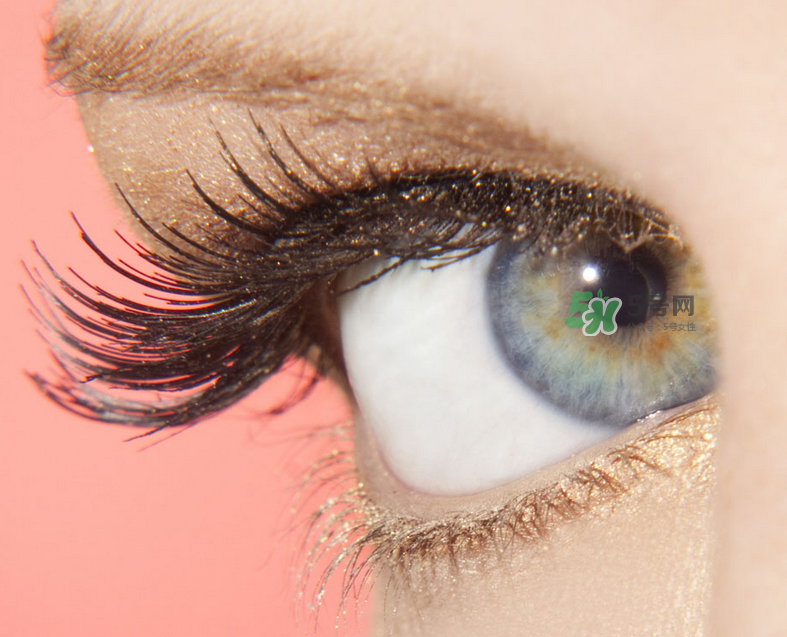 種睫毛會(huì)不會(huì)過敏？種睫毛過敏怎么辦？