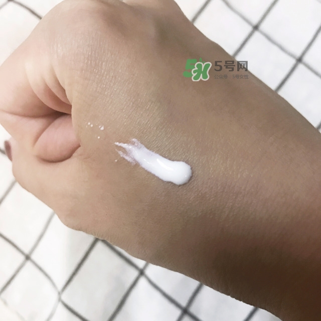 佳雪防曬霜怎么用？佳雪防曬霜要卸妝嗎