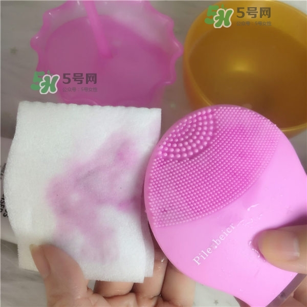 德國Pilerbeier派樂蓓和露娜潔面儀哪個好？有什么區(qū)別？