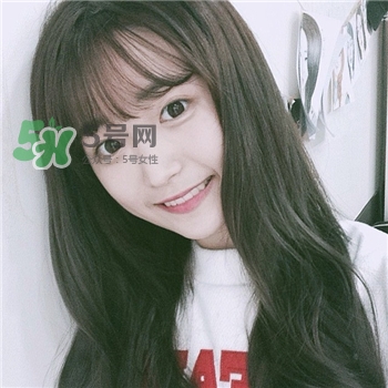 白色T恤發(fā)霉了怎么辦?霉點去除辦法 白色T恤發(fā)霉了怎么辦?霉點去除辦法