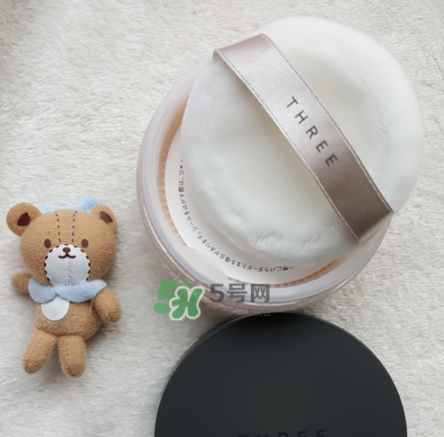three散粉怎么樣？three自然植物透光散粉色號