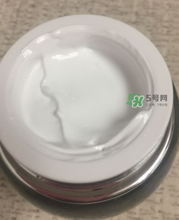 歐詩漫素顏霜多少錢？歐詩漫素顏霜價格