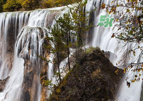 8月份去九寨溝人多嗎？8月份去九寨溝熱嗎？