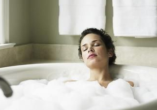 三伏天艾灸后能洗澡嗎？三伏天艾灸后注意事項