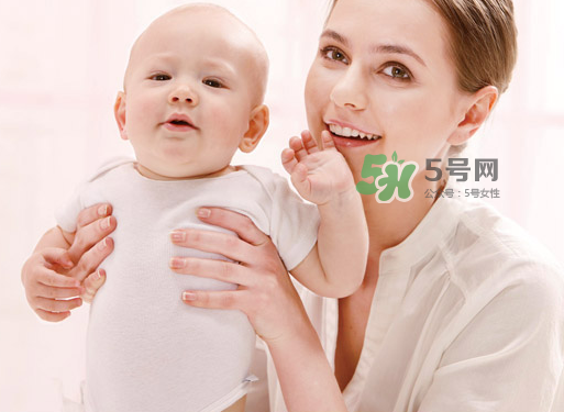 哺乳期上火對(duì)寶寶有什么影響？哺乳期上火會(huì)影響寶寶上火嗎？