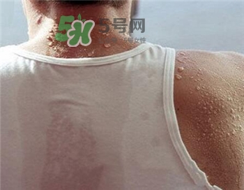 運(yùn)動(dòng)出汗多是為什么?出汗多的原因 運(yùn)動(dòng)出汗多是為什么?出汗多的原因