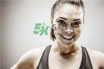 運(yùn)動(dòng)出汗多是為什么?出汗多的原因 運(yùn)動(dòng)出汗多是為什么?出汗多的原因