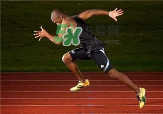 運(yùn)動(dòng)出汗多是為什么?出汗多的原因 運(yùn)動(dòng)出汗多是為什么?出汗多的原因