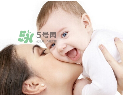 3~5個月的寶寶有多了解這個世界？寶寶睡眠習(xí)慣如何規(guī)范？