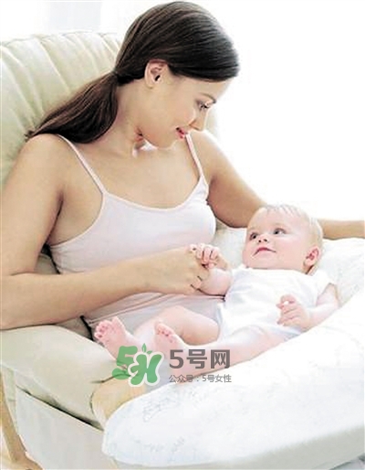 坐月子吃素應(yīng)該吃什么？吃素坐月子怎么坐？