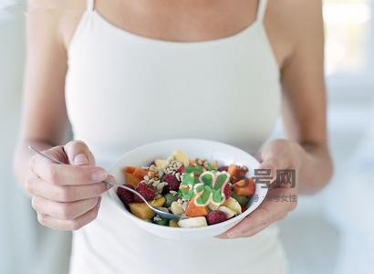 坐月子吃素應(yīng)該吃什么？吃素坐月子怎么坐？