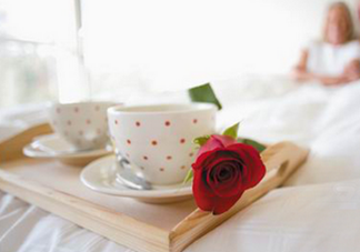 坐月子吃素應(yīng)該吃什么？吃素坐月子怎么坐？