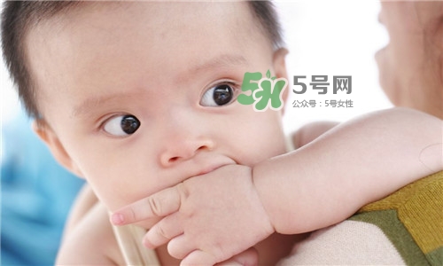 3~5個月的寶寶有多了解這個世界？寶寶睡眠習(xí)慣如何規(guī)范？