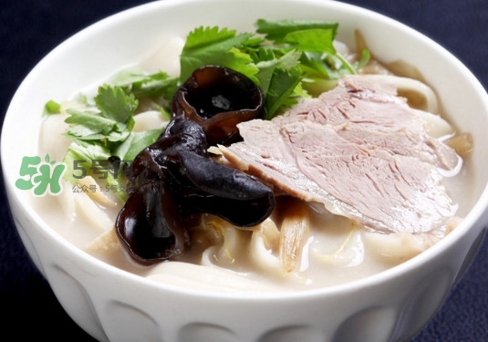 燴面是哪里的特產？燴面是酸性還是堿性