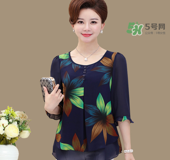 閏六月為什么要給媽媽買衣服？閏六月給媽媽買什么？