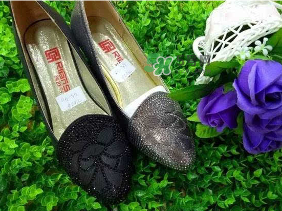 閏月鞋什么時(shí)候買2017？閏月鞋應(yīng)該買什么顏色？