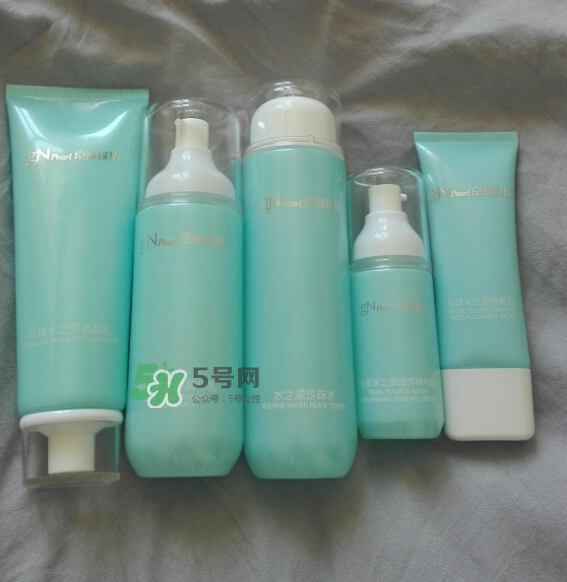 京潤珍珠水之源套裝好用嗎？京潤珍珠水之源套裝怎么樣？