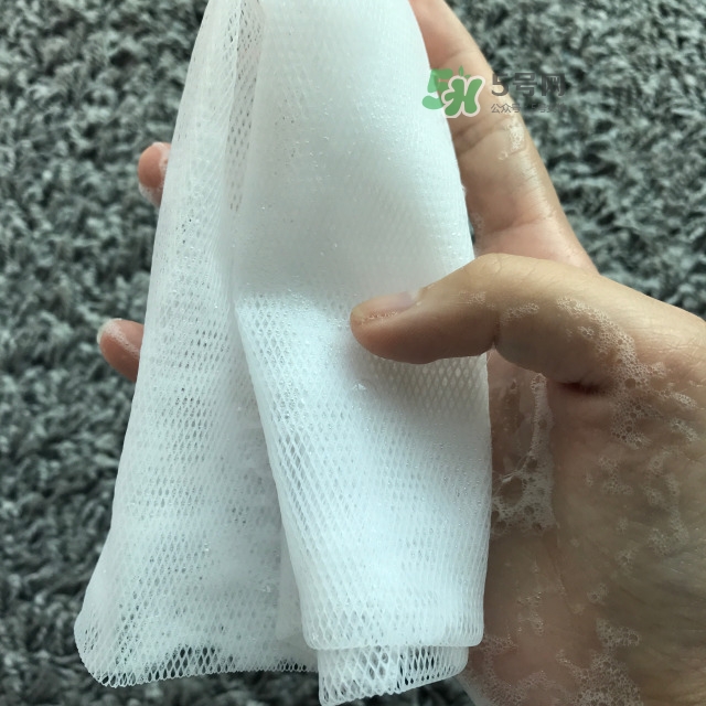 夏天用什么洗面奶好 夏天用什么洗面奶比較好 夏天用什么洗面奶好 夏天用什么洗面奶比較好