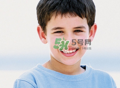 牙齒有縫隙可以補嗎？牙齒縫隙大能補嗎