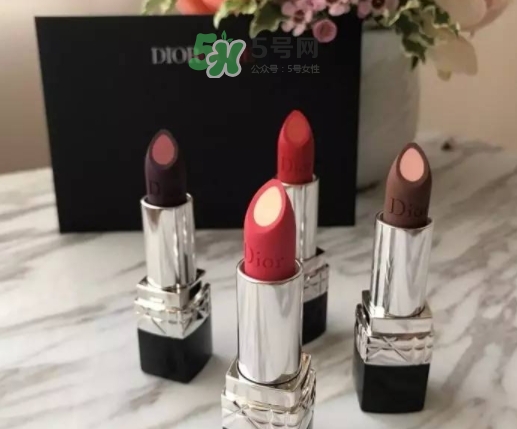 迪奧雙色夾心唇膏多少錢？dior迪奧夾心唇膏上市時(shí)間