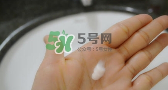 菲詩(shī)小鋪櫻桃泡沫潔面膏怎么樣_菲詩(shī)小鋪櫻桃泡沫潔面好用嗎 菲詩(shī)小鋪櫻桃泡沫潔面膏怎么樣_菲詩(shī)小鋪櫻桃泡沫潔面好用嗎