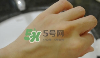 菲詩(shī)小鋪櫻桃泡沫潔面膏怎么樣_菲詩(shī)小鋪櫻桃泡沫潔面好用嗎 菲詩(shī)小鋪櫻桃泡沫潔面膏怎么樣_菲詩(shī)小鋪櫻桃泡沫潔面好用嗎