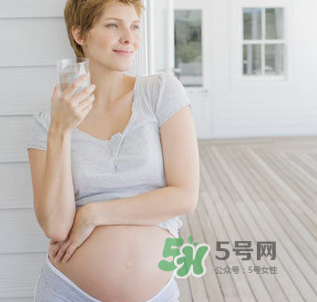 頭胎有邊生邊入盆的嗎？頭胎遲遲不入盆怎么辦？